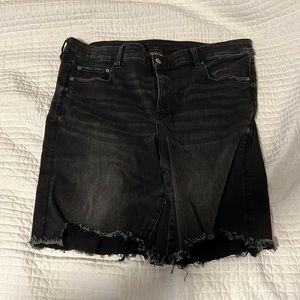 AEO stretchy Bermuda